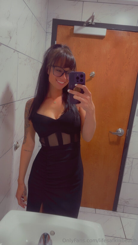 Lifesafkinbeach model sex galleries