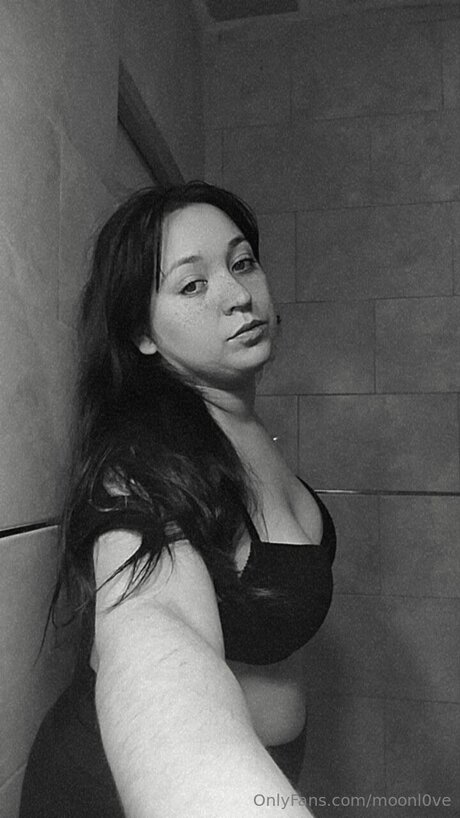 Moonl0ve pretty model galleries