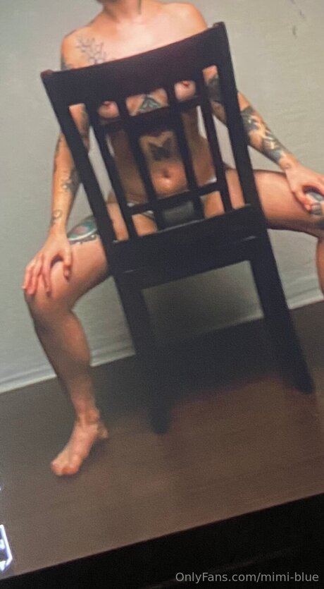 Mimi Blue free model photo