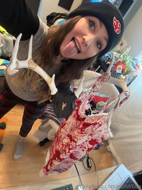 Cultofboo star top pictures