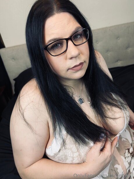 Remmyvip nudes actress gallery