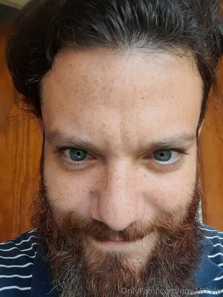 Emi182vip adult model photos