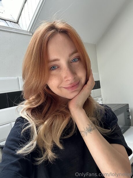 Lolynebel naked actress archive