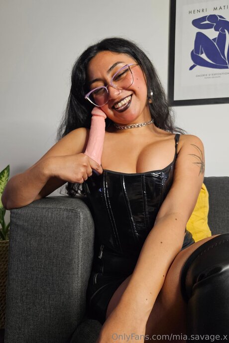 Mia Savage X star beautiful pics