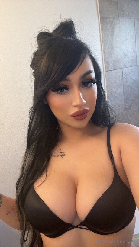 blonde ass onlyfans art nude galleries