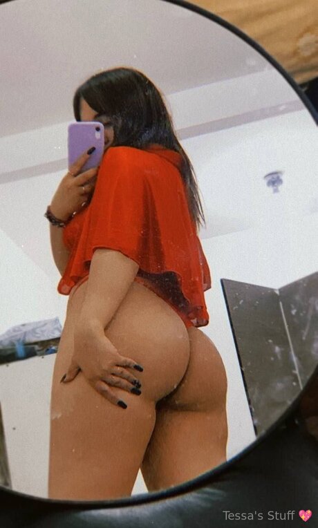 Curvy Tess naked star pics