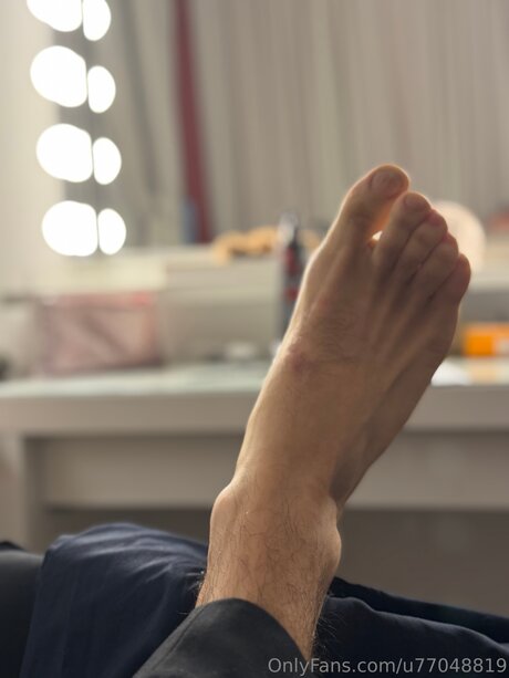 U77048819 xxx star photos