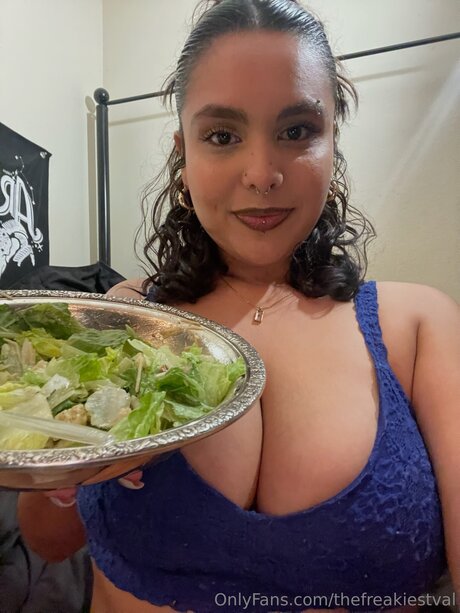 Thefreakiestval model erotic galleries