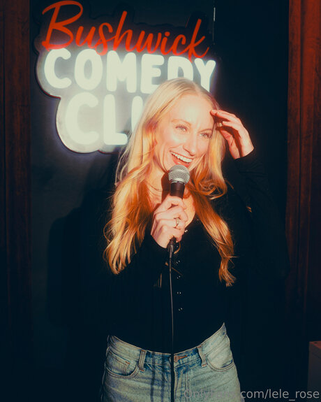 Lele Rose top star img