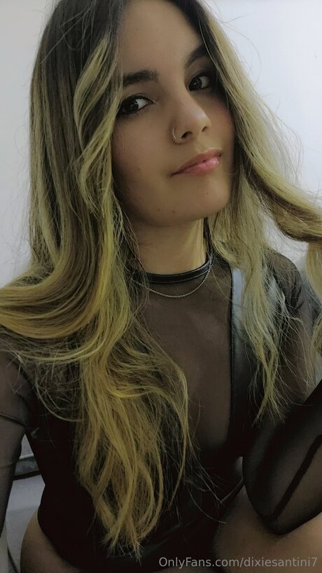 Dixiesantini7 star exclusive images