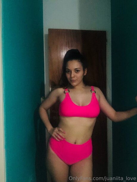 Juaniita Love star porn pictures