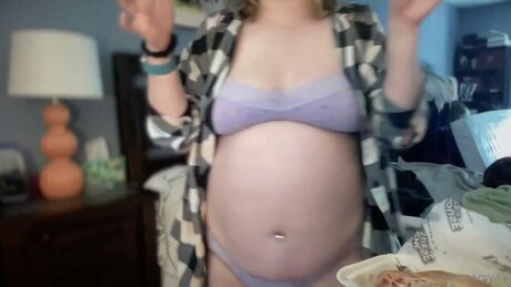 Thatoneamy44 model naked pic