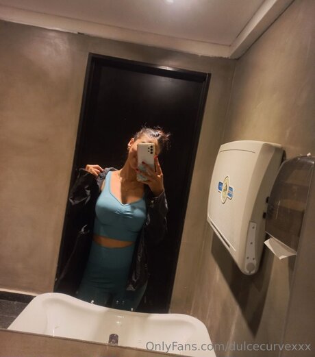 Dulcecurvexxx pornstar exclusive img