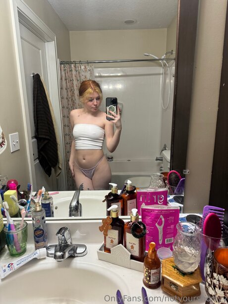 Notyourshortyy sex star photo