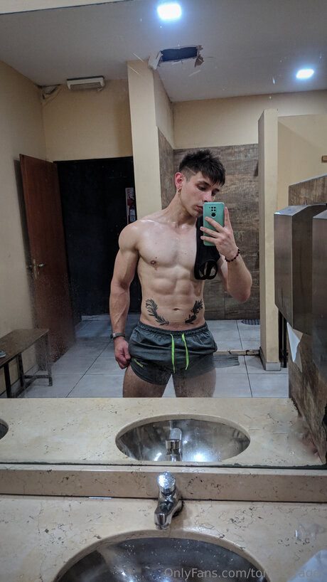 Tomas Rager hd pornstar img