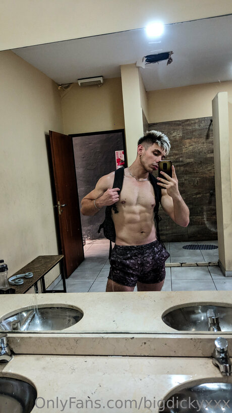 Tomas Rager xxx pornstar pic