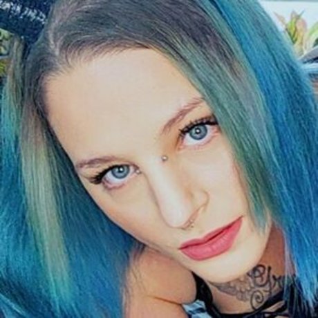 Vanillamom model top img