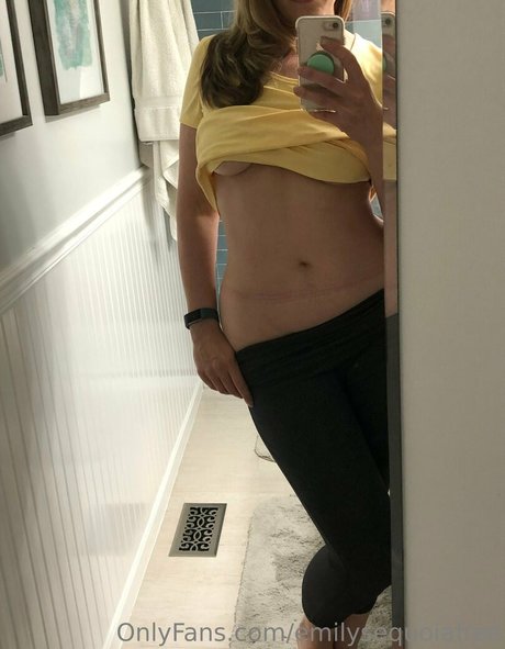 emilysequoiafree star adult pictures