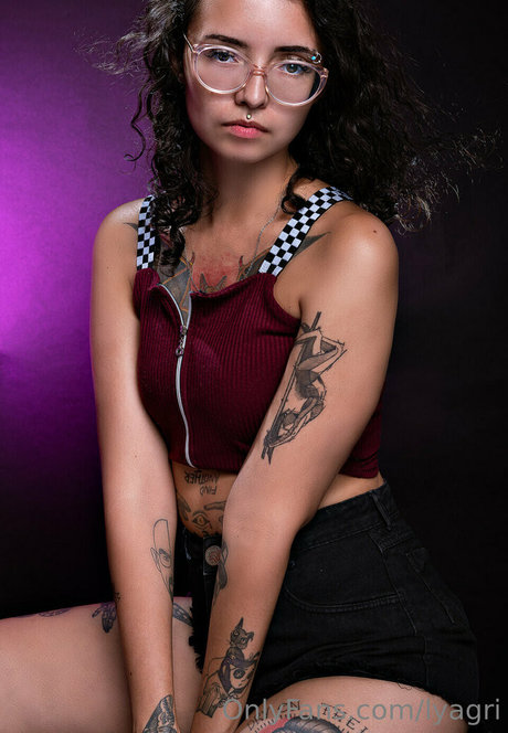 Electrahearth pornographic actress gallery