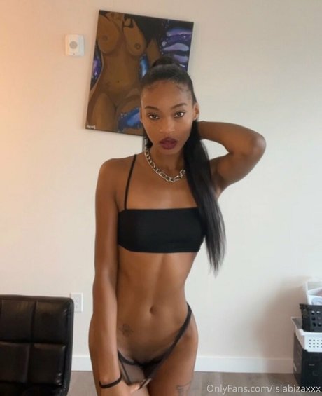 islabizaxxx high quality pornstar pic