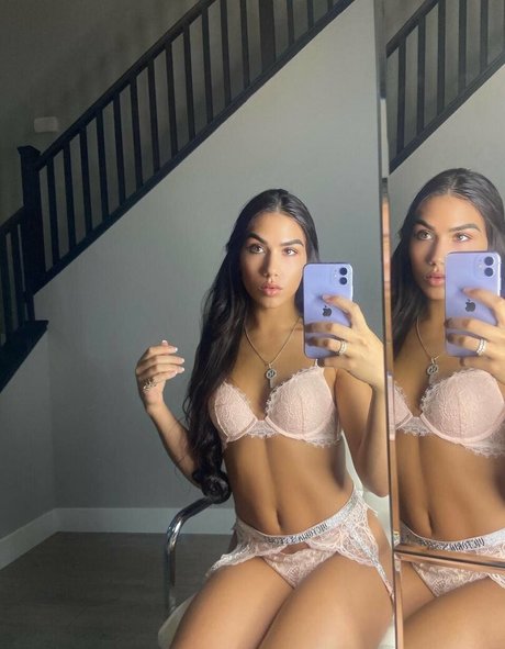 islabizaxxx model art img