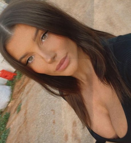 Kayla Butler model nudes pictures