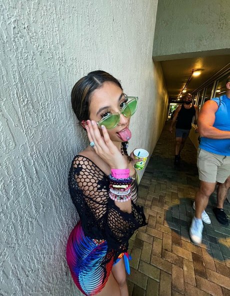 GroovyMya pornstar pic