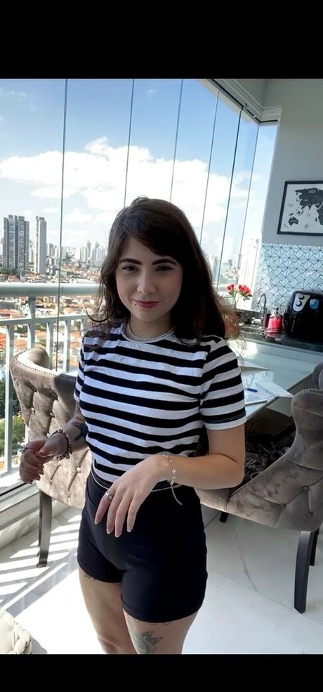 Nicole Diretora model naked gallery