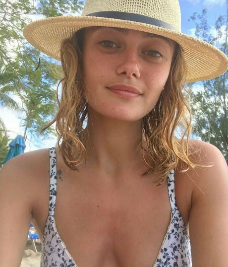 Ella Purnell pornstar hot photos