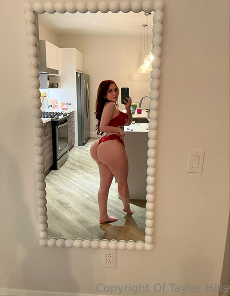 realtaylerhills exclusive model pic