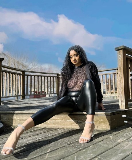 DelilahMoonx exclusive pornstar img