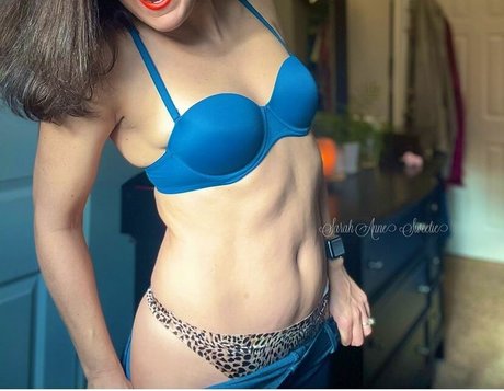 Sarah Anne Sweetie perfect actress images