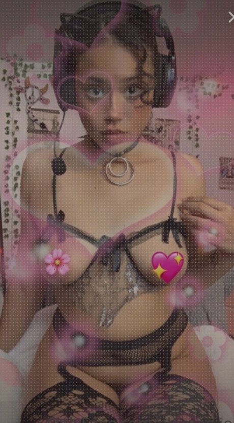 Hellazebra star naked image