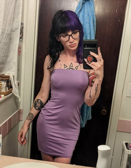 Violet Valentine model sexy gallery