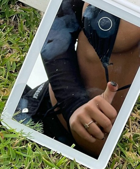 simmykk star sexy photo