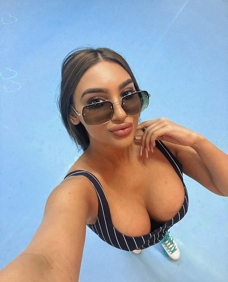 simmykk naked pornstar pics