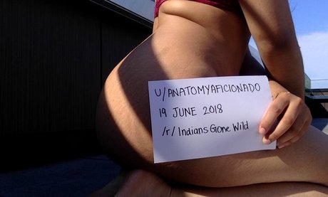 DidntSeeThatCumming_ sexy model pics