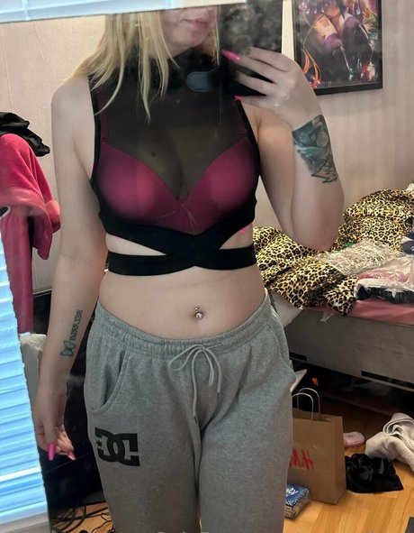 19 years old onlyfans top picture