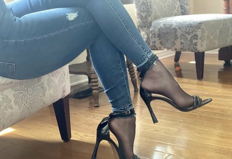 Theresa Edward erotic pornstar gallery