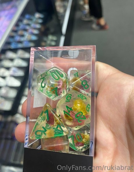 rukiabrat pretty model images