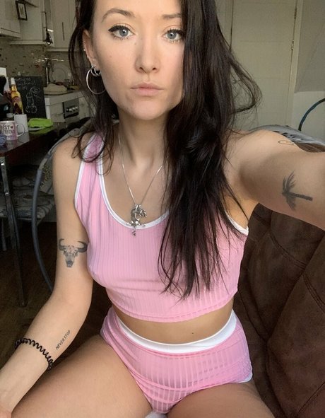 jozyblowsfree model beautiful image