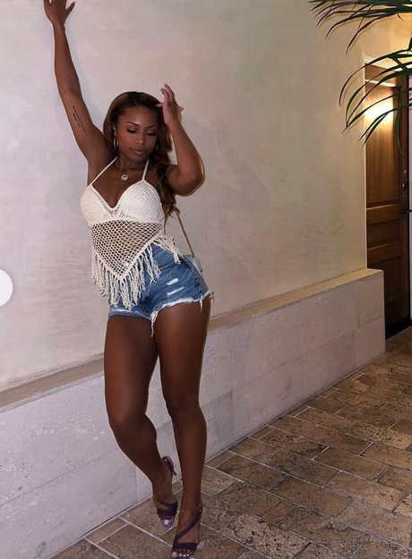 ayydeerich beautiful model image