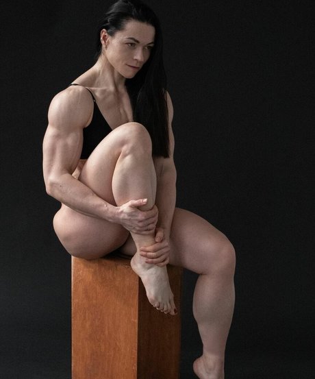 Galina Titova hd model picture