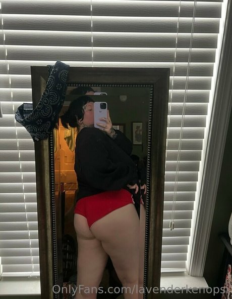 lavenderkenopsi nude star image