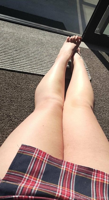 nzcheeks sexy actress pics