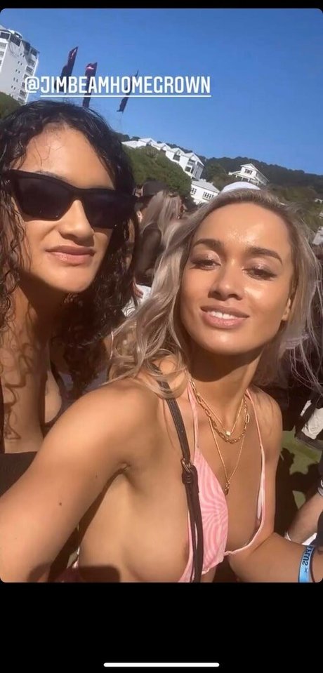 nmollym art star img