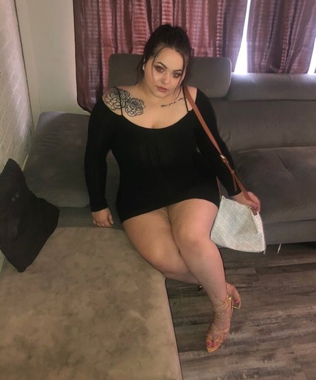 Creamonitfancy naked pornstar photo