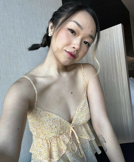 vatinakong model high quality picture