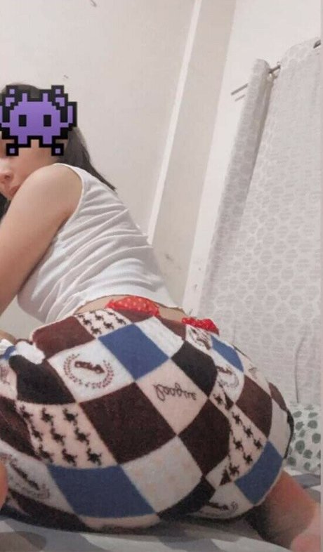 Ayemami exclusive star pic