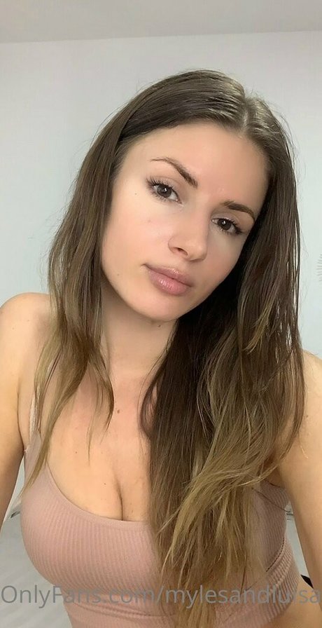 luu iiza porn star pictures